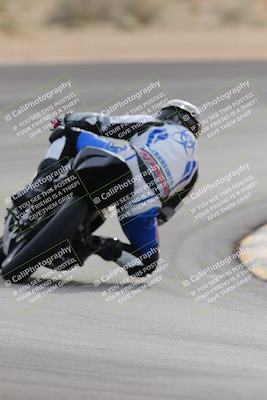 media/Dec-17-2022-SoCal Trackdays (Sat) [[224abd9271]]/Turn 10 Backside (120pm)/